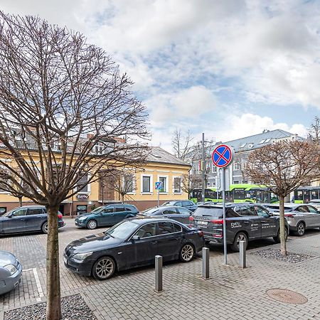 City Centre 3Bd Apartment By Hostlovers Kaunas Exteriör bild