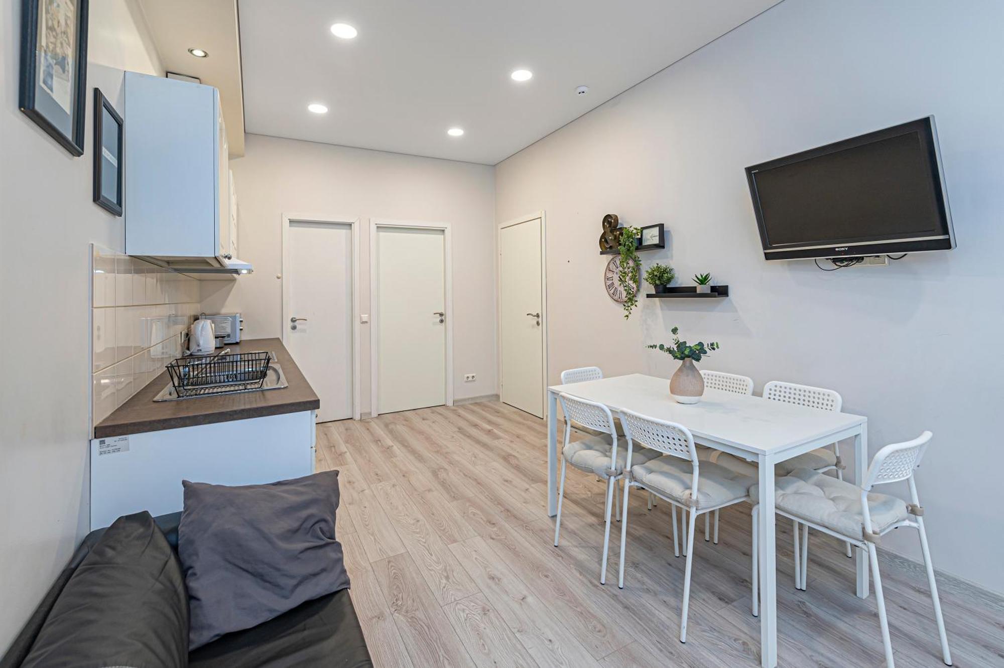 City Centre 3Bd Apartment By Hostlovers Kaunas Exteriör bild
