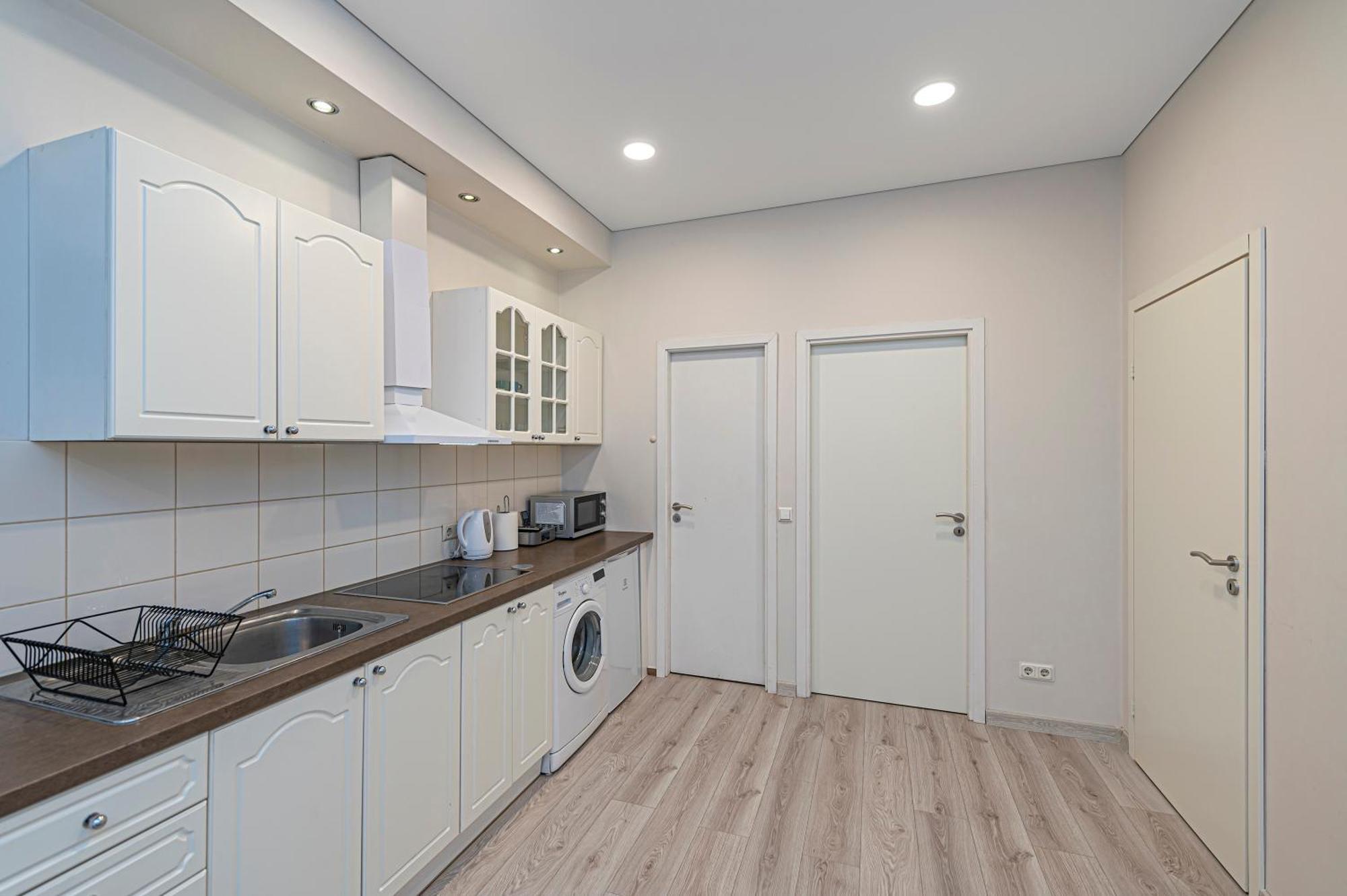 City Centre 3Bd Apartment By Hostlovers Kaunas Exteriör bild